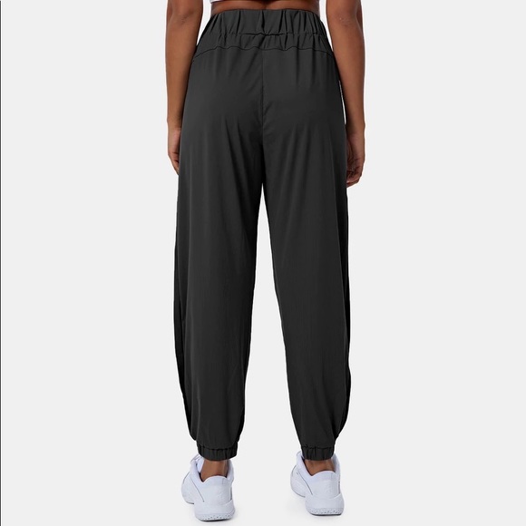 High Waisted Joggers - Picture 3 of 4